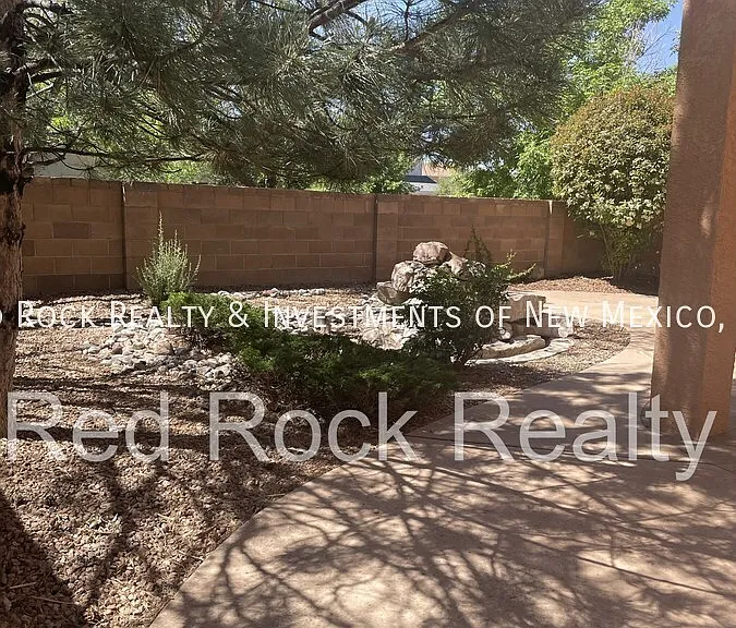 7204 Deer Canyon Ave NE — Photo 16