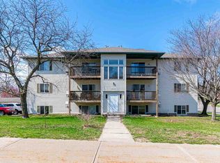 123 S Scott Blvd, Iowa City, IA