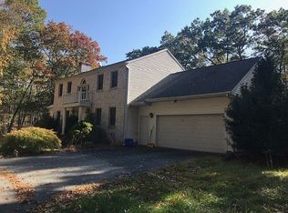 37 Sprucebrook Rd, Scituate, RI 02857