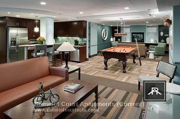 2 bed, 1.0 bath, 720 sqft, $3,561 — Photo 3