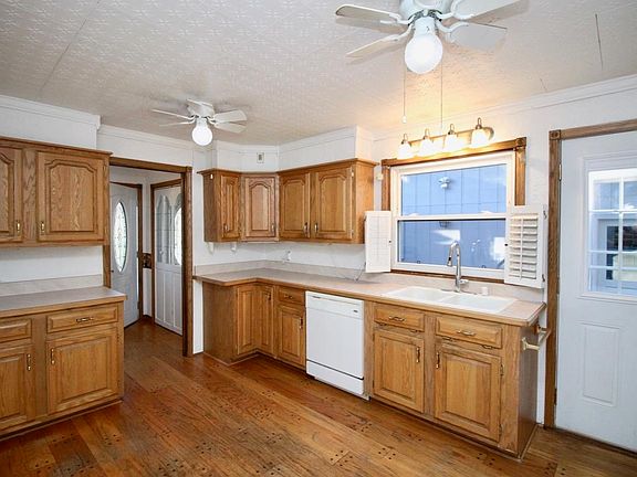 5th image of 3608 S Glenwood Dr