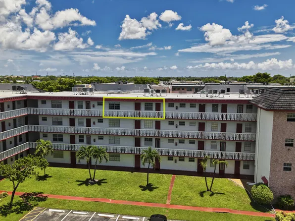 4140 NW 44th Avenue #411, Lauderdale Lakes, FL 33319