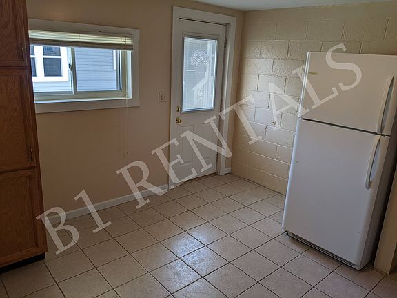 3rd image of 105 Greensburg St #2