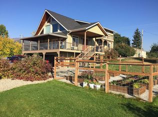 356 River Run Dr, Priest River, ID 83856