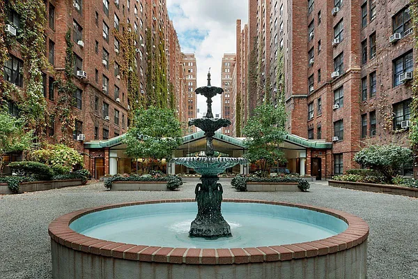 Rented by Owner | media 1