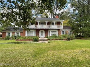 130 N 3rd St, Drew, MS 38737