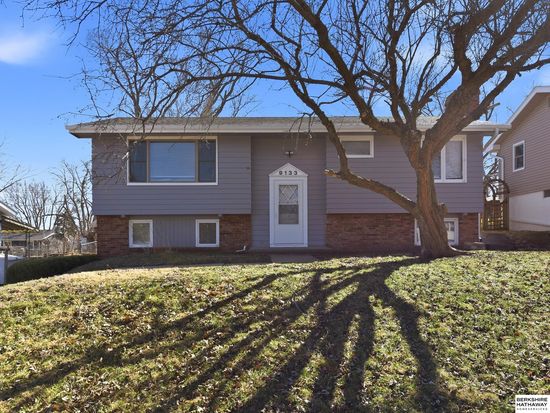9133 Ames Ave, Omaha, NE 68134