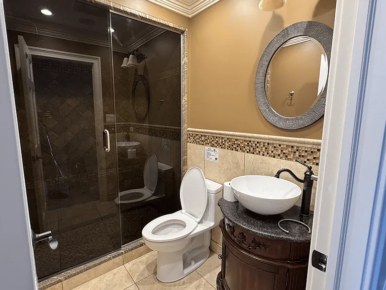 1 Ledyard Pl — Photo 3