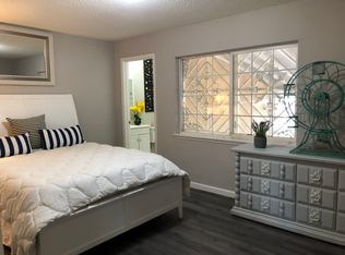953 Runnymede St, East Palo Alto, CA 94303