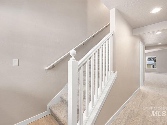 4th image of 807 N Acer Loop Block Lot 2-1