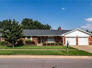 924 Claremont St, Weatherford, OK 73096