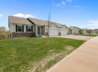 1112 Natalie Ave, Montrose, MN 55363