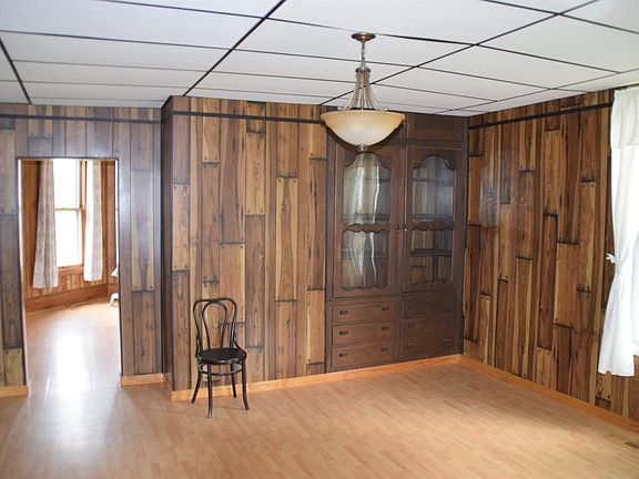 5th image of 842 Bath Ave