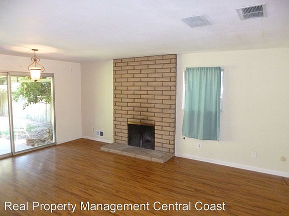 4th image of 1212 Drake Cir