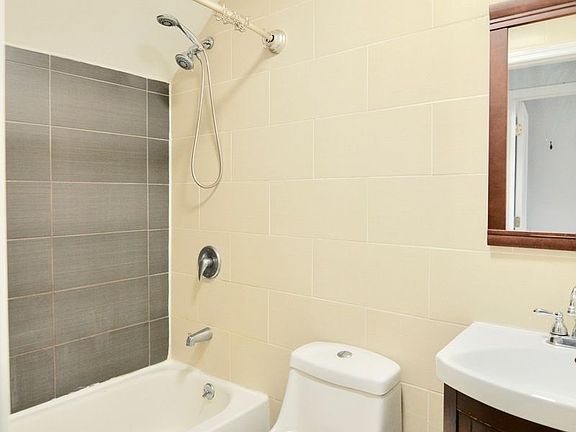 5th image of 166 Herkimer St #A