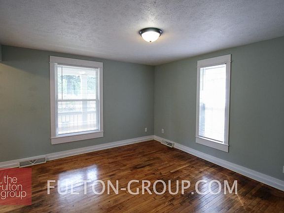 3rd image of 847 Fountain St NE