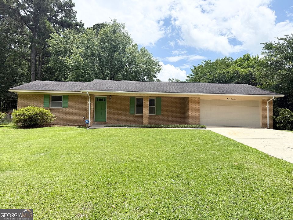1st image of 815 McCurdy Blvd