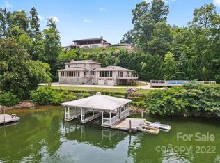 3445 6th Street Dr NW, Hickory, NC 28601