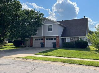 801 SW 36th Street Ter, Blue Springs, MO 64015