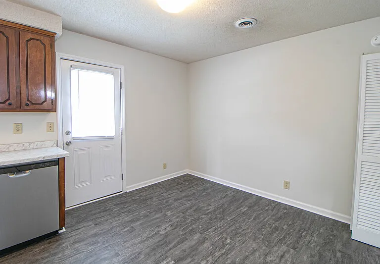814 E Golfview Pl — Photo 9
