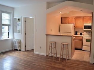 62 Queensberry St APT 202, Boston, MA 02215