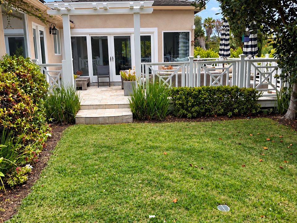 1st image of 1303 W Muirlands Dr