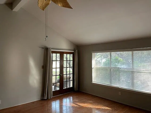 3 bed, 2.0 bath, 1476 sqft, $1,800 — Photo 3