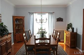 5th image of 5347 Greenbriar Dr