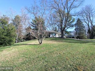 16717 Briardale Rd, Rockville, MD 20855