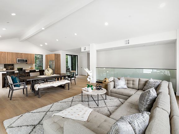 5th image of 3649 Regal Pl #2