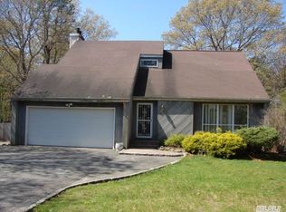 156 Gerard Rd, Yaphank, NY 11980