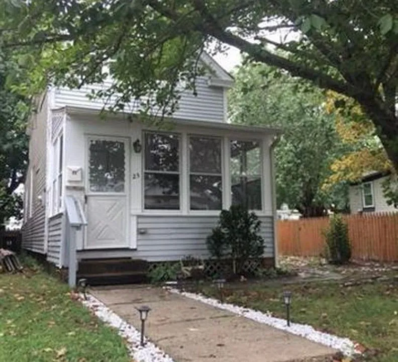 23 E Bayview Ave