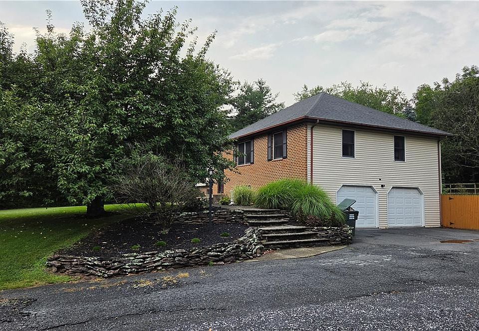3733 Viewpoint Ct, Slatington, PA 18080 | Zillow