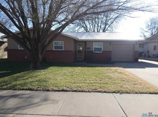 1509 W Briscoe Ave, Artesia, NM 88210