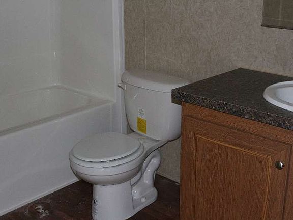 3rd image of 19 Union St