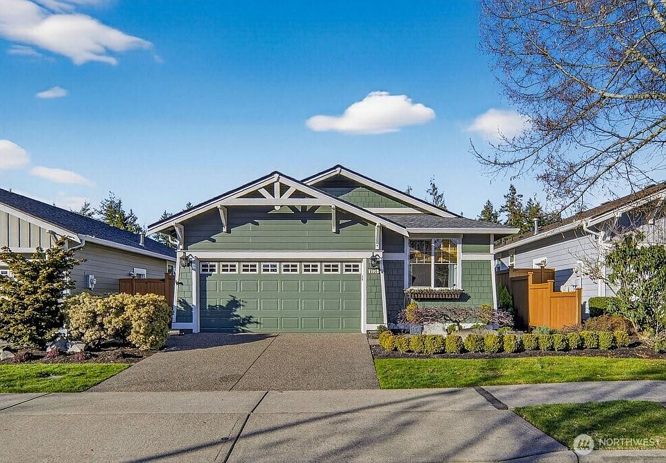 1st image of 8236 NE Vashon Drive