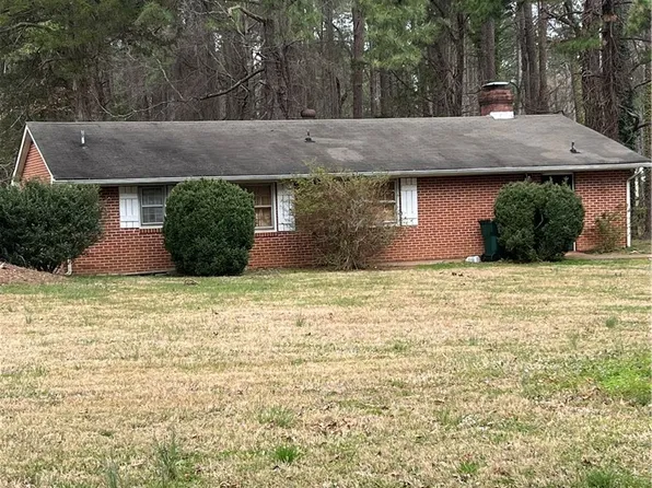 9300 Pridesville Rd, Amelia Court House, VA 23002