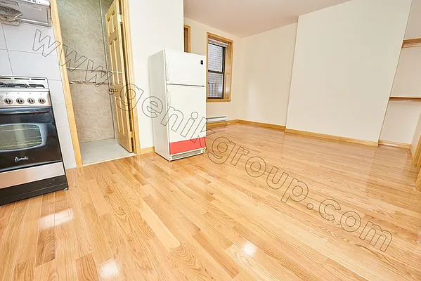 Rented by Genik Group Corp | media 4