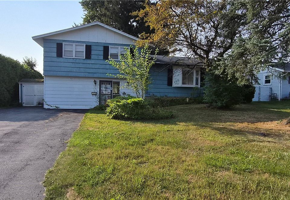 1st image of 208 Skyview Dr
