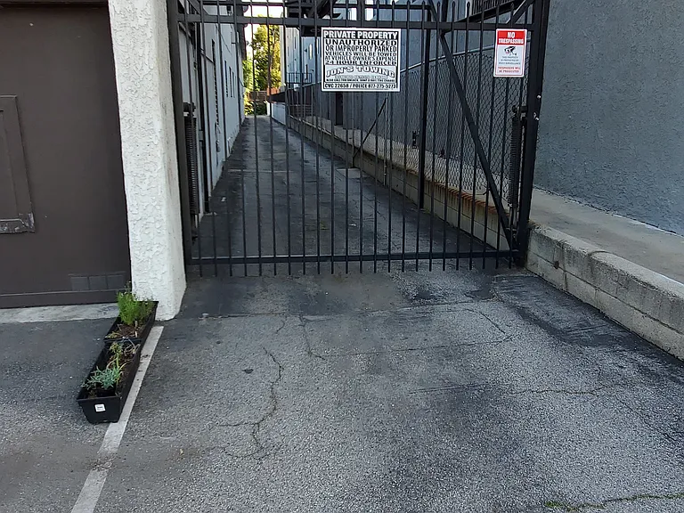 4232 Fair Ave #9 — Photo 19