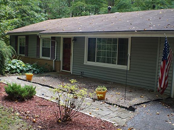 2nd image of 9669 Kim Dr