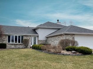 2590 Daniel Lewis Dr, New Lenox, IL 60451