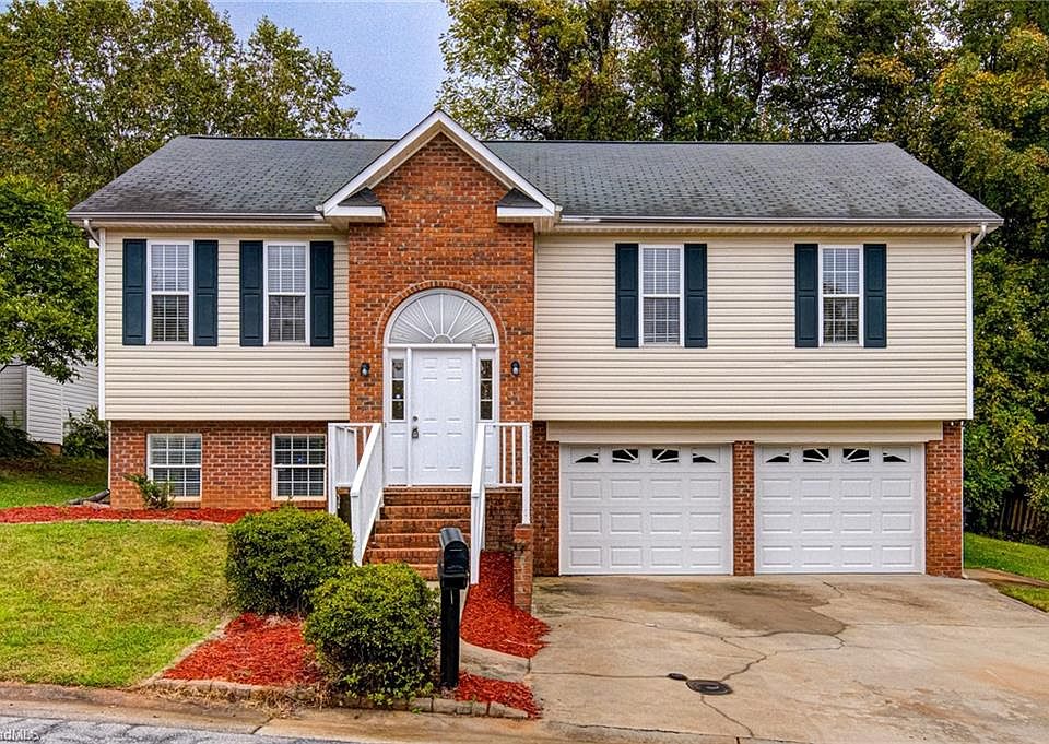 1st image of 132 Camburn Ct