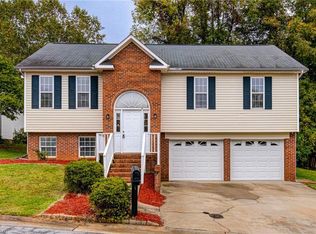 132 Camburn Ct, Winston Salem, NC 27127
