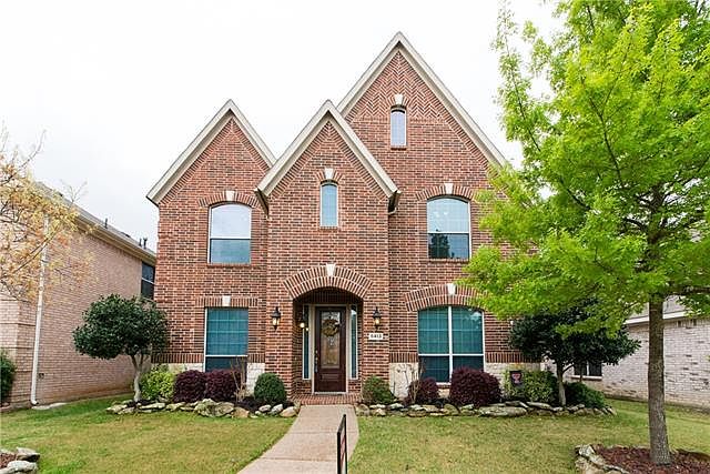 1st image of 9413 Woodhurst Dr