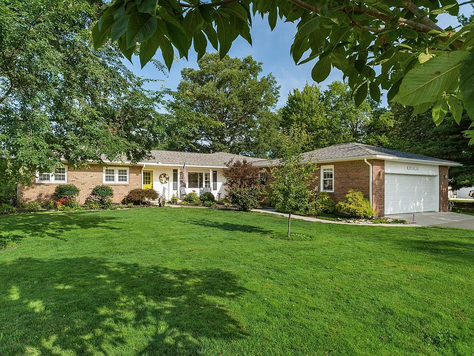 1st image of 39 Oak Dr