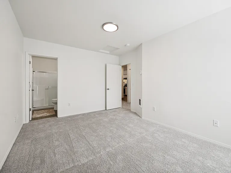 Nolan Ridge Apartments — Photo 22