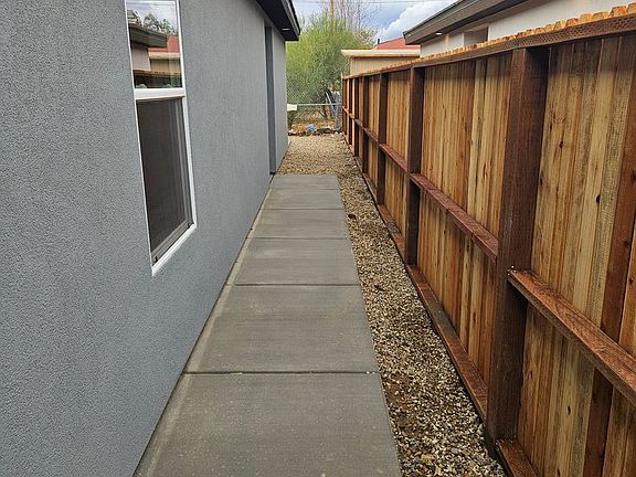 3rd image of 459 Coral Reef Dr