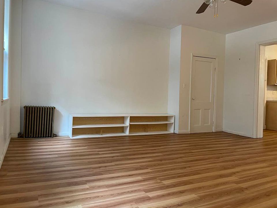 2nd image of 335 S 1st St #3