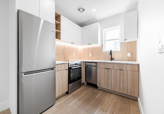 3rd image of 1359 Nostrand Ave APT 5